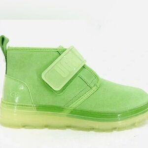 UGG Neumel clear Chukka Parakeet green boots size 8